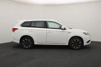 Mitsubishi Outlander, 2.4, 99 kW, pistikhübriid, automaat, nelikvedu