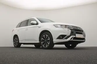 Mitsubishi Outlander, 2.4, 99 kW, pistikhübriid, automaat, nelikvedu