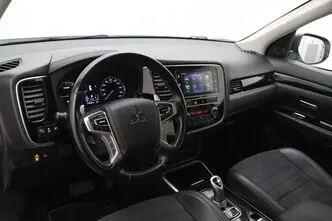 Mitsubishi Outlander, 2.4, 99 kW, pistikhübriid, automaat, nelikvedu