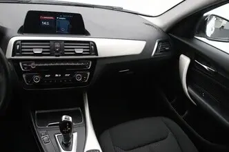 BMW 118, 1.5, 100 kW, bensiin, automaat, tagavedu