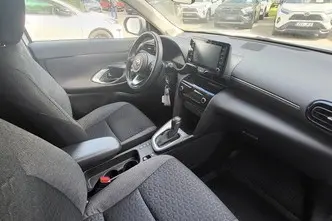 Toyota Yaris Cross, 1.5, 68 kW, гибрид, автомат, передний привод