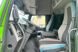 Volvo FM330, 250 kW, дизель, автомат