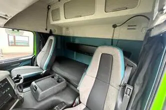 Volvo FM330, 250 kW, дизель, автомат
