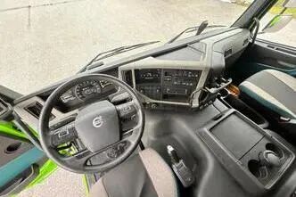 Volvo FM330, 250 kW, дизель, автомат