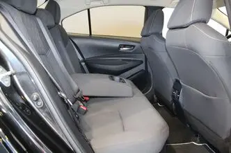 Toyota Corolla, 1.8, 72 kW, гибрид, автомат, передний привод