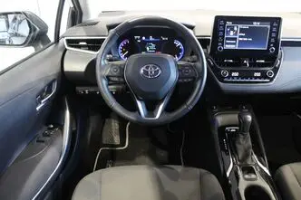 Toyota Corolla, 1.8, 72 kW, гибрид, автомат, передний привод