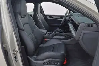 Porsche Cayenne, 3.0, 346 kW, petrol, automatic, four-wheel drive