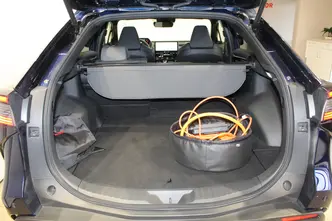 Toyota bZ4X, 73 kW, elekter, esivedu