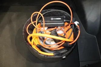 Toyota bZ4X, 73 kW, elekter, esivedu