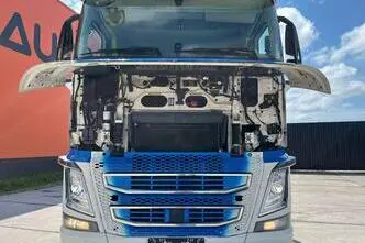 Volvo FH 16 750 6x4, 552 kW, diesel, automatic