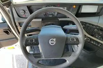 Volvo FH 16 750 6x4, 552 kW, diesel, automatic