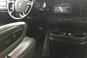 GMC Savana, 6.0, 255 kW, бензин, автомат, задний привод