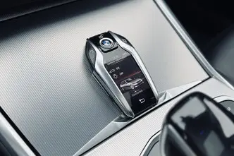 BMW 320, 2.0, 140 kW, hybrid, automatic, four-wheel drive
