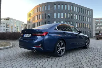 BMW 320, 2.0, 140 kW, hybrid, automatic, four-wheel drive