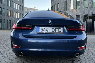 BMW 320, 2.0, 140 kW, hybrid, automatic, four-wheel drive