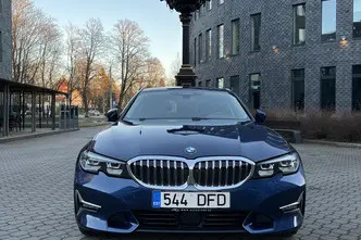 BMW 320, 2.0, 140 kW, hybrid, automatic, four-wheel drive