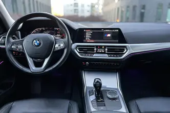 BMW 320, 2.0, 140 kW, hybrid, automatic, four-wheel drive