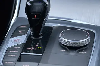 BMW 320, 2.0, 140 kW, hybrid, automatic, four-wheel drive