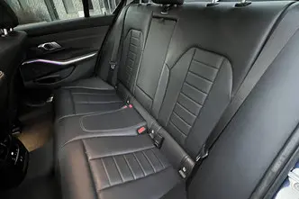 BMW 320, 2.0, 140 kW, hybrid, automatic, four-wheel drive