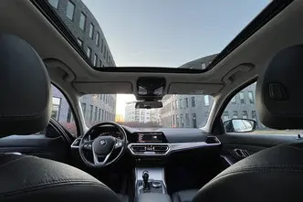 BMW 320, 2.0, 140 kW, hybrid, automatic, four-wheel drive