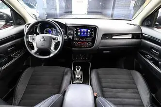 Mitsubishi Outlander, 2.0, 99 kW, hübriid, automaat, nelikvedu