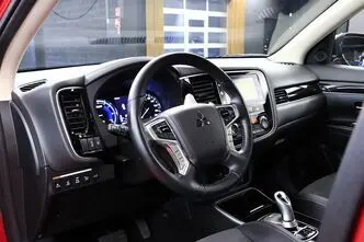 Mitsubishi Outlander, 2.0, 99 kW, hübriid, automaat, nelikvedu