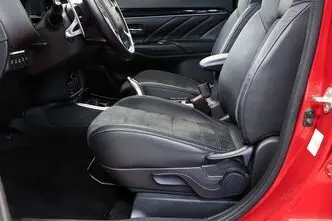 Mitsubishi Outlander, 2.0, 99 kW, hübriid, automaat, nelikvedu