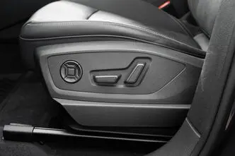 Audi e-tron, 300 kW, electric, automatic, four-wheel drive