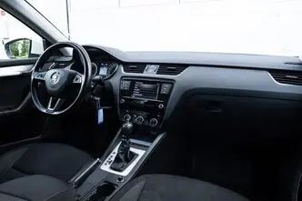 Škoda Octavia, 1.6, 85 kW, diisel, automaat, esivedu