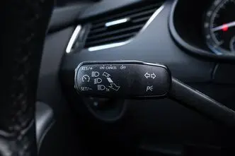 Škoda Octavia, 1.6, 85 kW, diisel, automaat, esivedu
