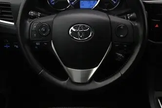 Toyota Corolla, 1.6, 97 kW, bensiin, automaat, esivedu