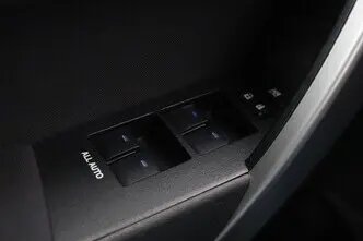 Toyota Corolla, 1.6, 97 kW, bensiin, automaat, esivedu
