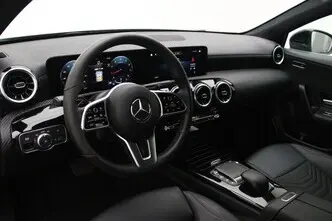 Mercedes-Benz A 200, 1.3, 120 kW, bensiin, automaat, esivedu