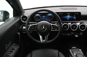 Mercedes-Benz A 200, 1.3, 120 kW, bensiin, automaat, esivedu