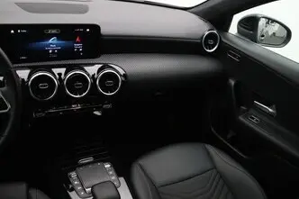 Mercedes-Benz A 200, 1.3, 120 kW, bensiin, automaat, esivedu