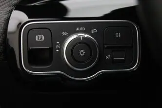 Mercedes-Benz A 200, 1.3, 120 kW, bensiin, automaat, esivedu