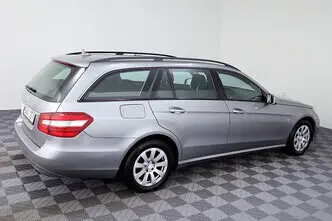 Mercedes-Benz E 220, 2.1, 163 kW, дизель, механическая, задний привод