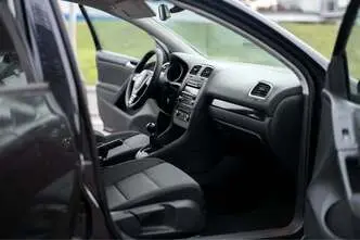 Volkswagen Golf, 2.0, 81 kW, дизель, механическая, передний привод