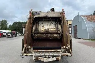 Scania P410, 302 kW, diisel, automaat