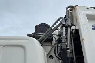 Scania P410, 302 kW, diisel, automaat