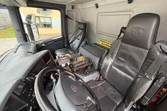 Scania P410, 302 kW, diisel, automaat