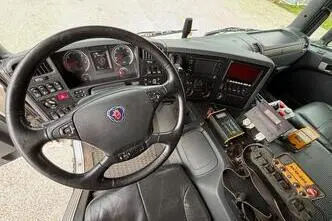 Scania P410, 302 kW, diisel, automaat