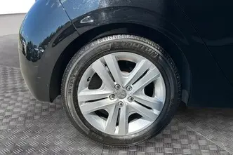 Peugeot 208, 1.2, 61 kW, bensiin, manuaal, esivedu