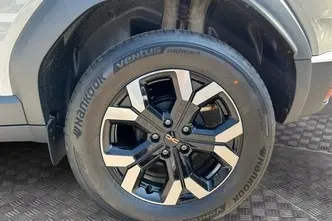 Dacia Duster, 1.6, 104 kW, hübriid, automaat, esivedu