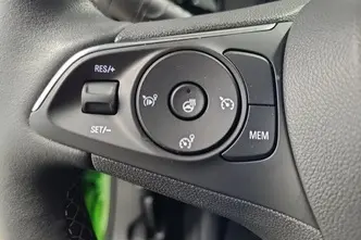 Opel Mokka-e, elekter, automaat, esivedu