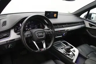 Audi Q7, 3.0, 190 kW, plug-in hybrid, automatic, four-wheel drive