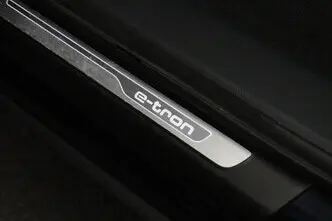 Audi Q7, 3.0, 190 kW, plug-in hybrid, automatic, four-wheel drive