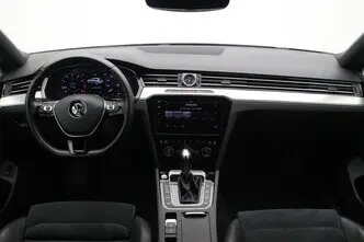 Volkswagen Passat, 1.4, 110 kW, petrol, automatic, front-wheel drive