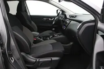 Nissan Qashqai, 1.3, 103 kW, petrol, manual, front-wheel drive