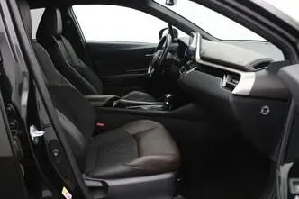 Toyota C-HR, 1.8, 72 kW, hybrid, automatic, front-wheel drive